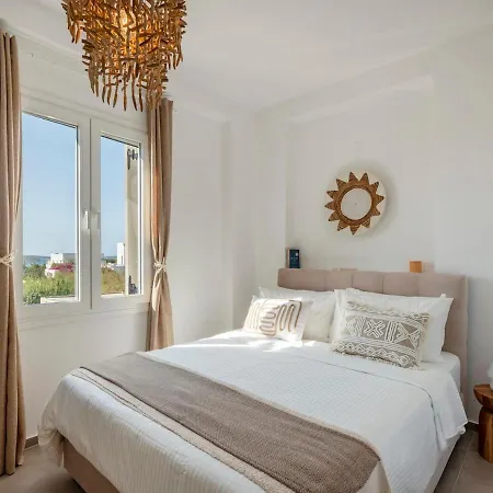 Pounta - 2br With Shared Pool - Fiora I * Pounda