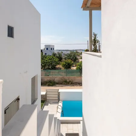 Pounta - 2br With Shared Pool - Fiora I Ferienhaus *