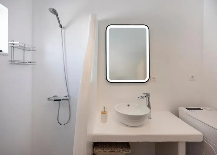 Pounta - 2br With Shared Pool - Fiora I Semesterbostad