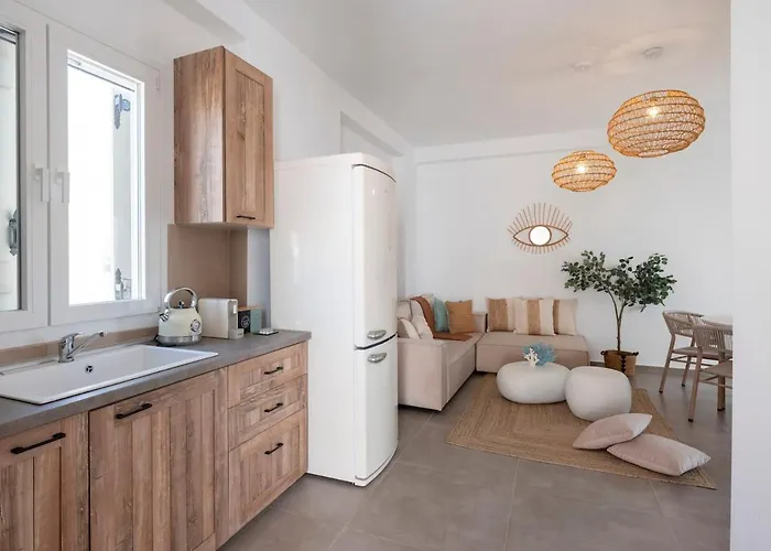 Pounta - 2br With Shared Pool - Fiora I * Pounda