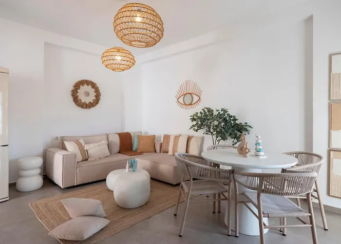 Pounta - 2br With Shared Pool - Fiora I * Pounda