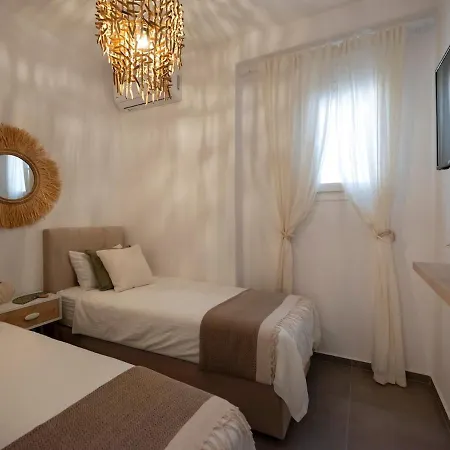 בית נופש Pounta - 2br With Shared Pool - Fiora I *